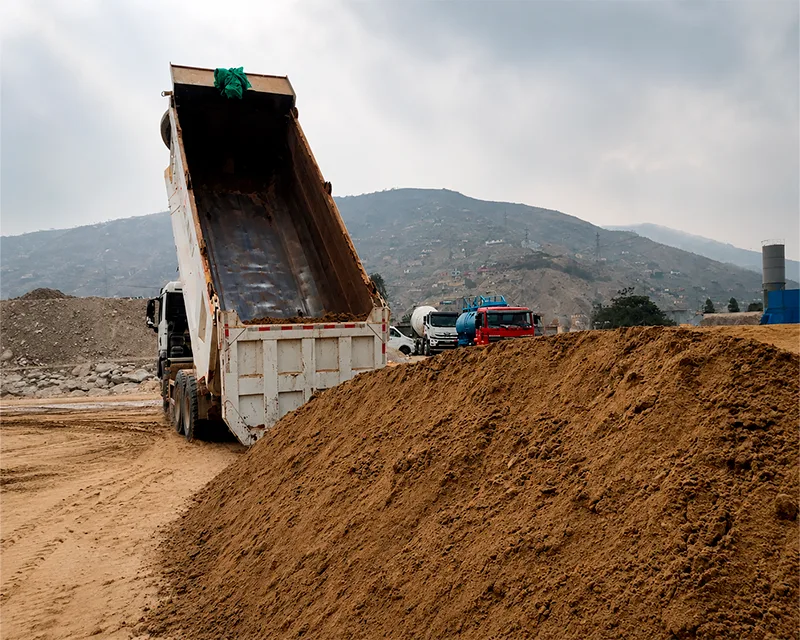 Arena gruesa seleccionada para obras de construcción