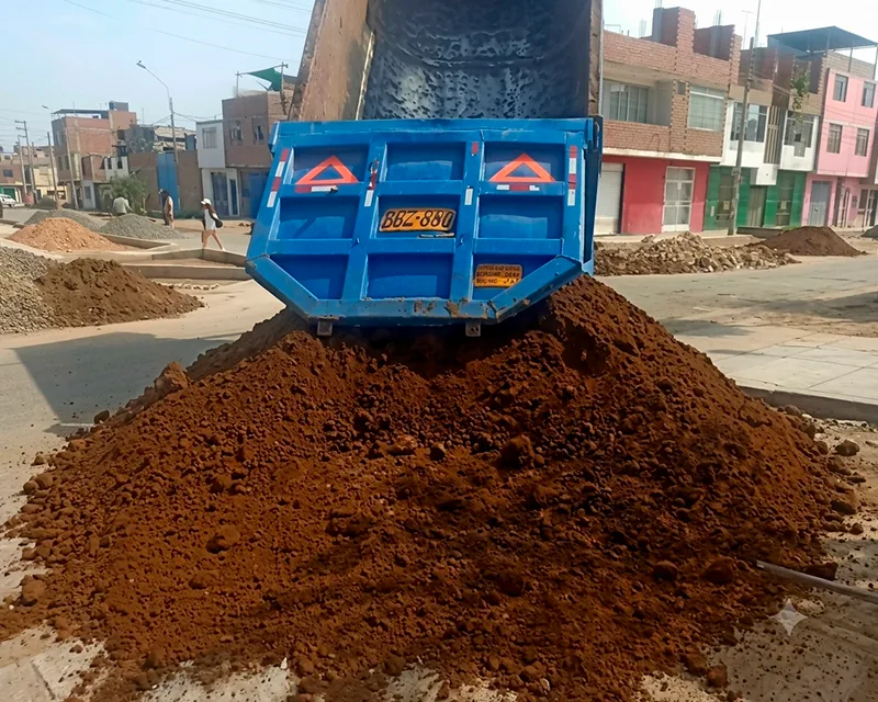 Venta de tierra de chacra para jardines, cultivos y áreas verdes