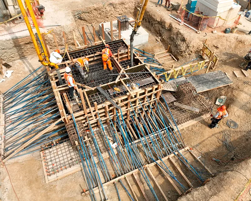 Obras civiles con ejecución de estructuras y excavaciones
